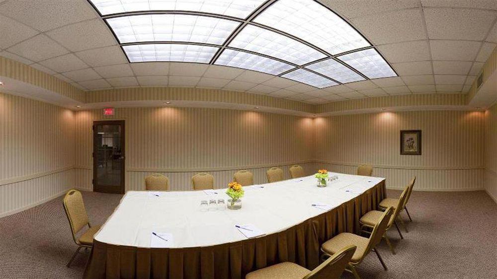 Holiday Inn Express Little Rock-Airport By Ihg Dış mekan fotoğraf
