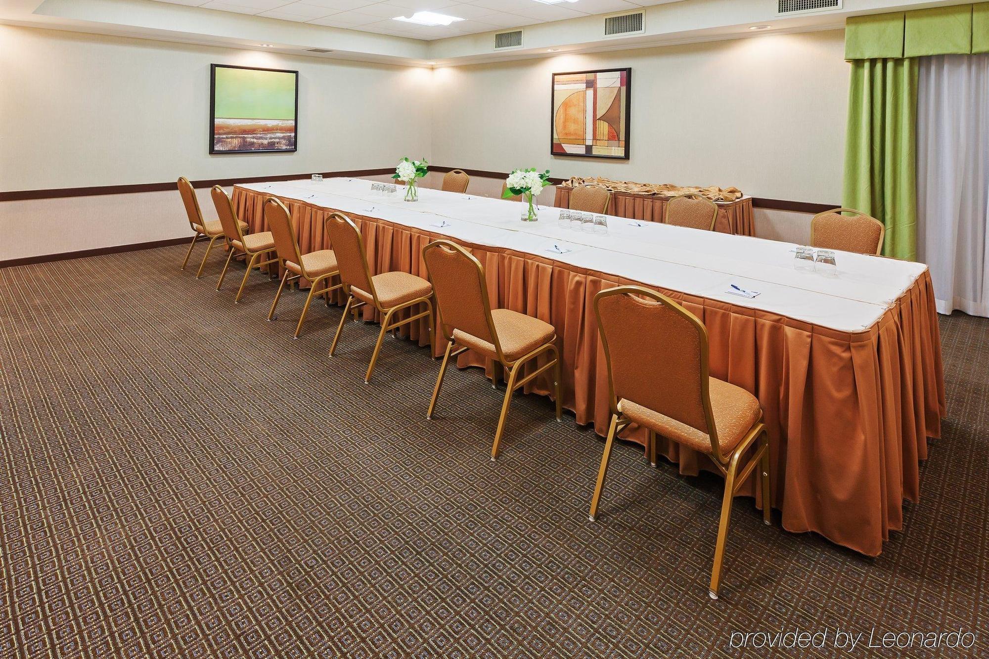 Holiday Inn Express Little Rock-Airport By Ihg Dış mekan fotoğraf