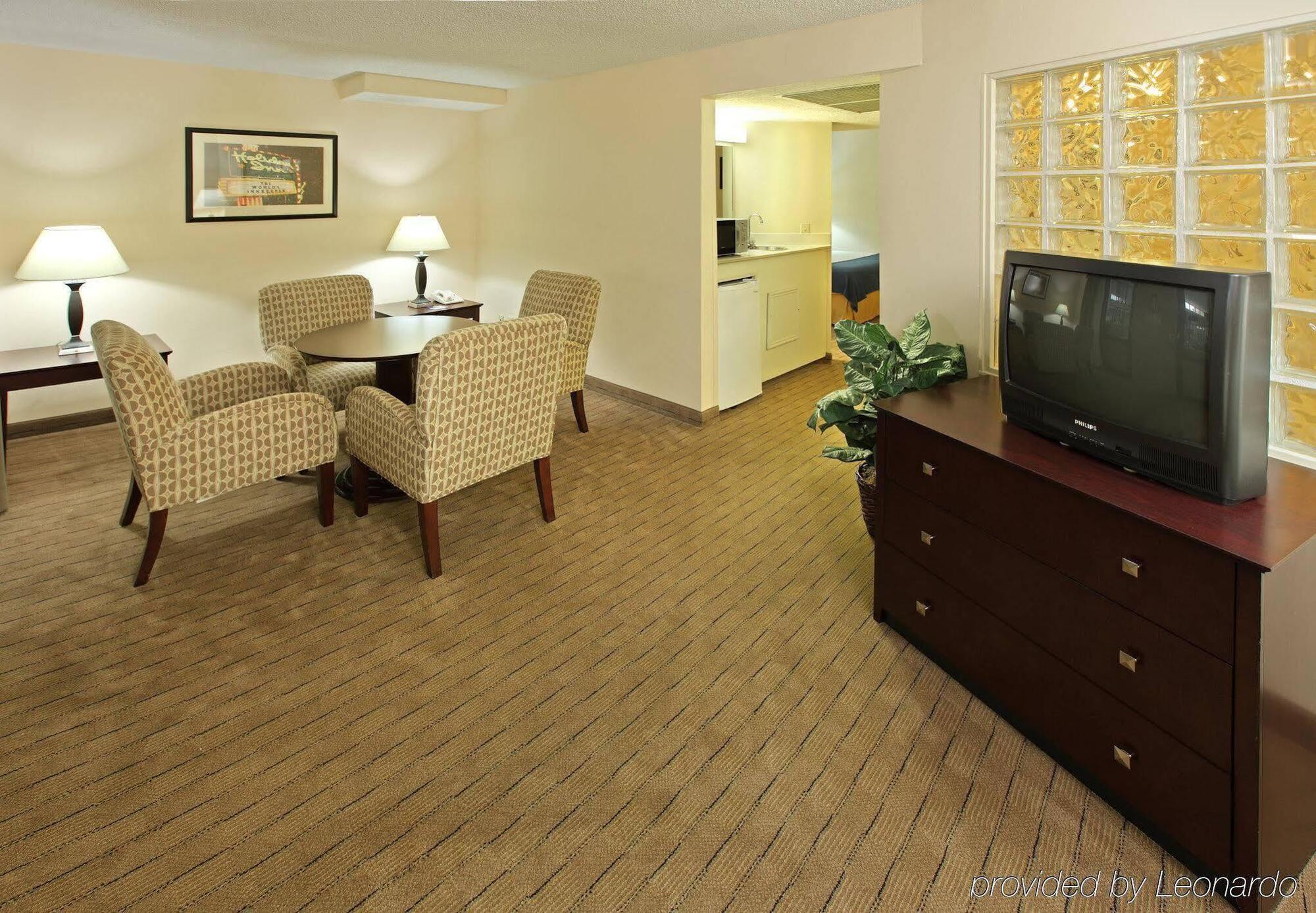 Holiday Inn Express Little Rock-Airport By Ihg Dış mekan fotoğraf